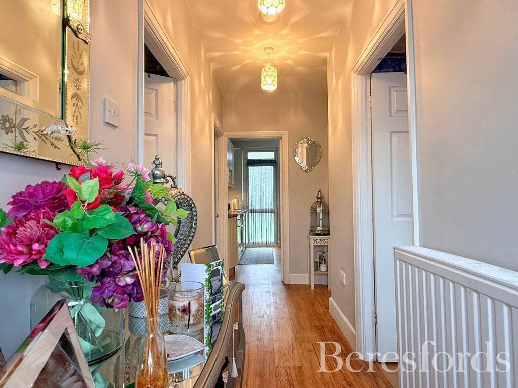 Property photo 2 of 11 Picture No. 02