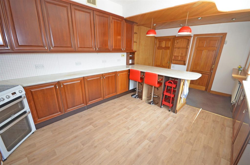 Property photo 3 of 33 10.Jpg
