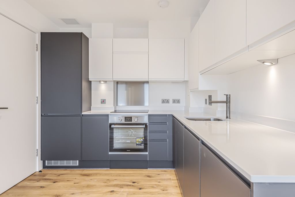 Property photo 2 of 7 636121 (2)