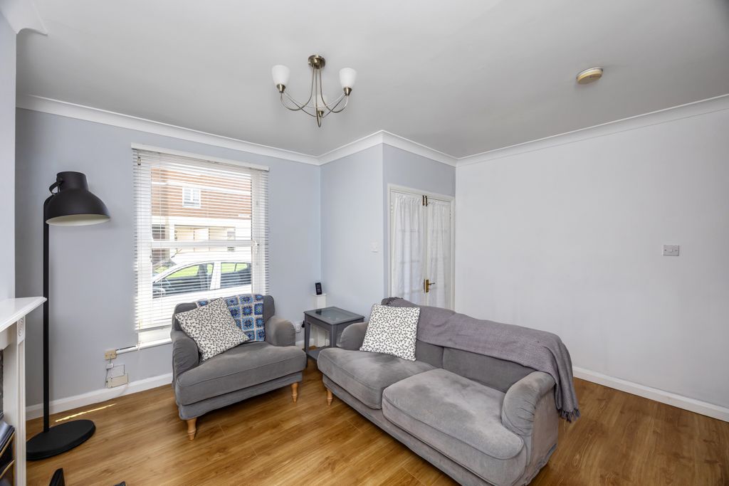 Property photo 2 of 19