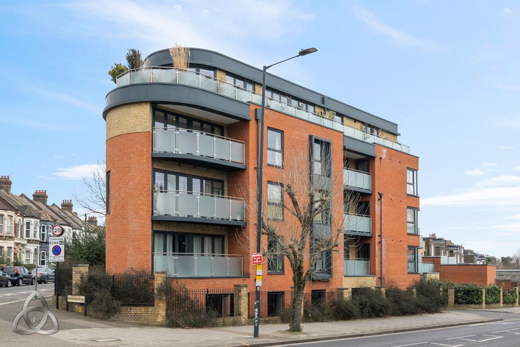 Property photo 3 of 12 Flat 17, Rhapsody Court Nw10 5Df-1