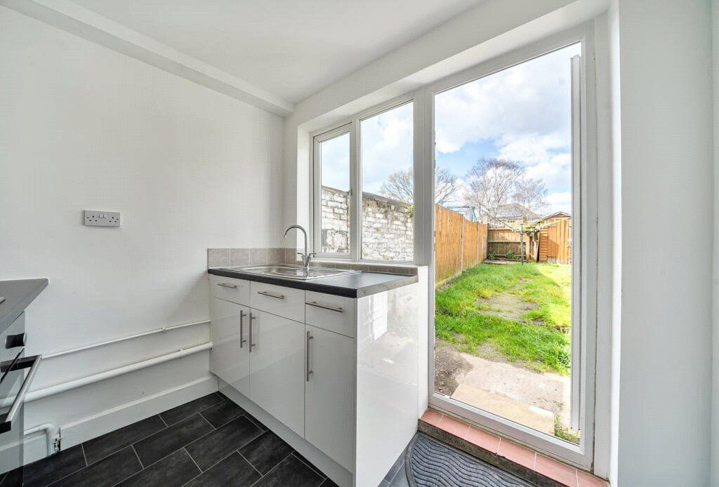 Property photo 2 of 9 Picture No. 06