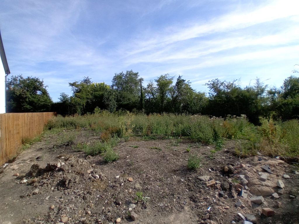Property photo 1 of 4