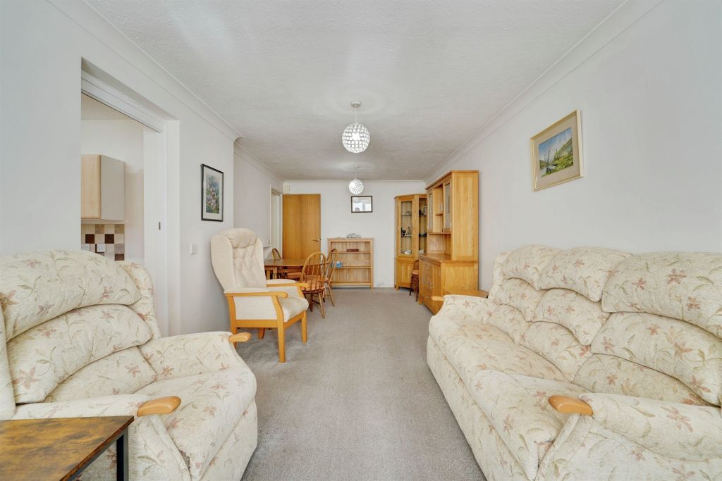 Property photo 3 of 20