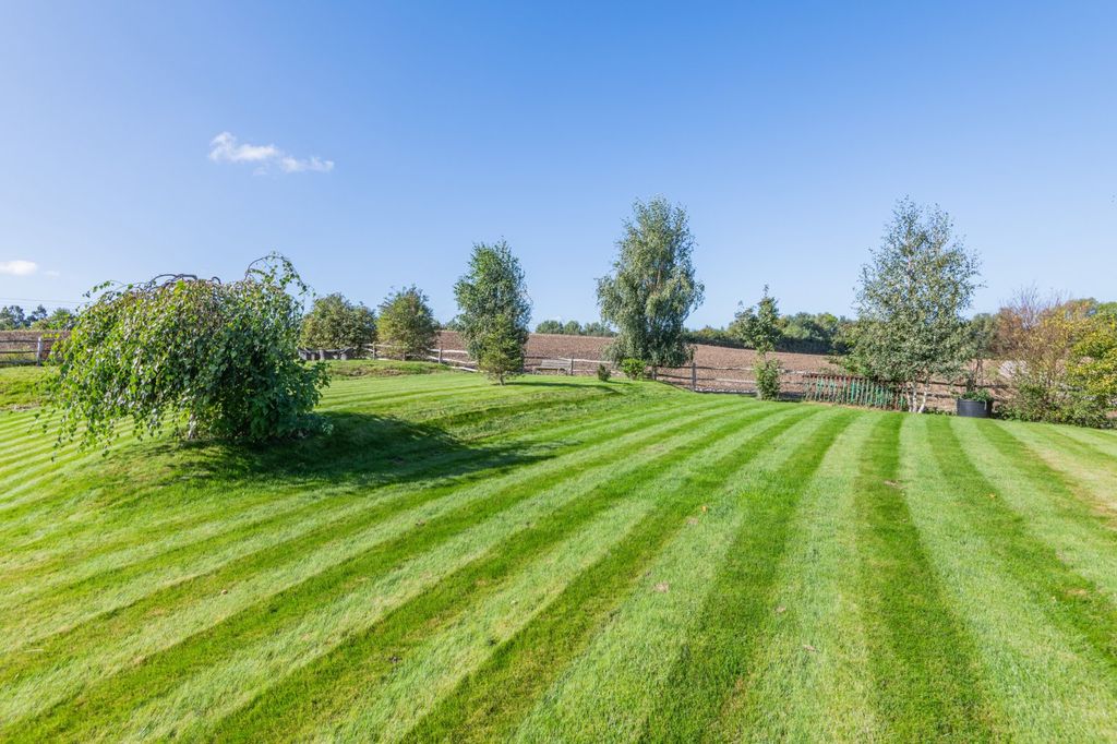 Property photo 2 of 19 Picture No. 03