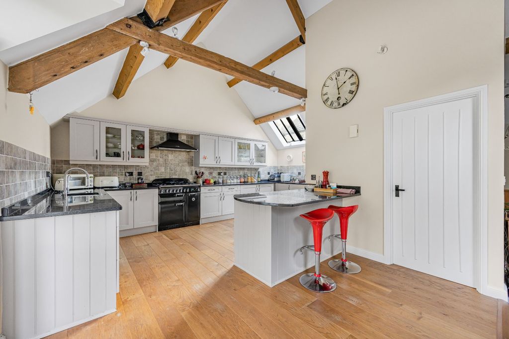 Property photo 3 of 45 Picture No. 45