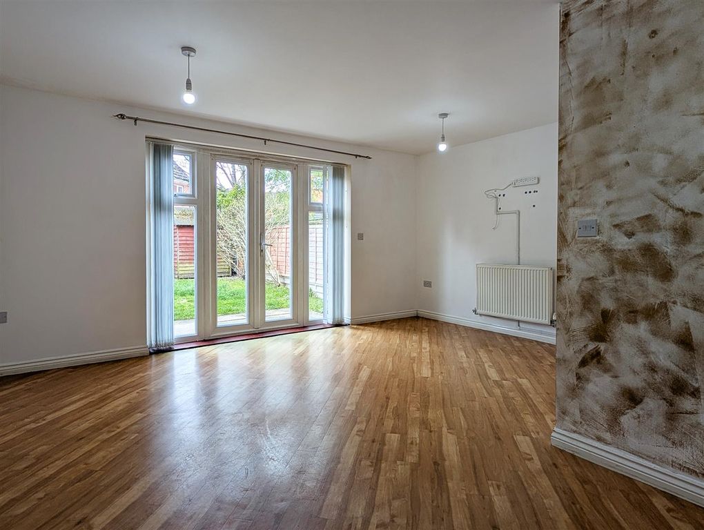 Property photo 3 of 24 17.Jpg