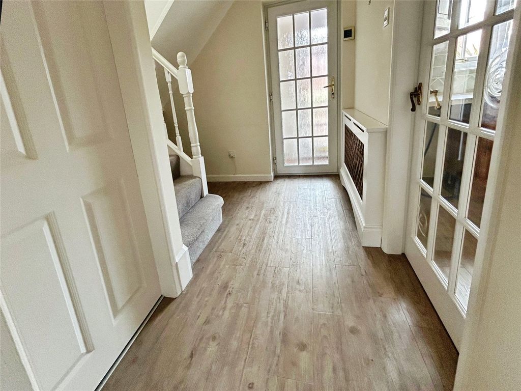 Property photo 3 of 22 Picture No. 38