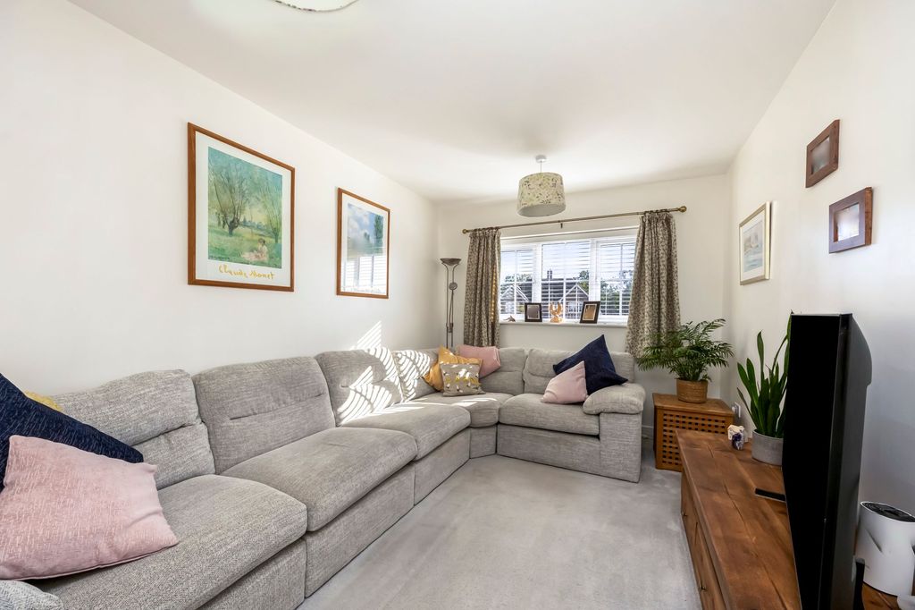 Property photo 2 of 17 Living Room