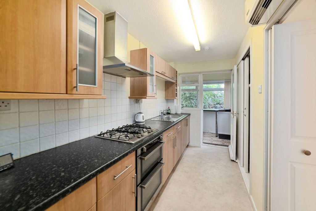 Property photo 2 of 19 Pbox-Img.Jpg