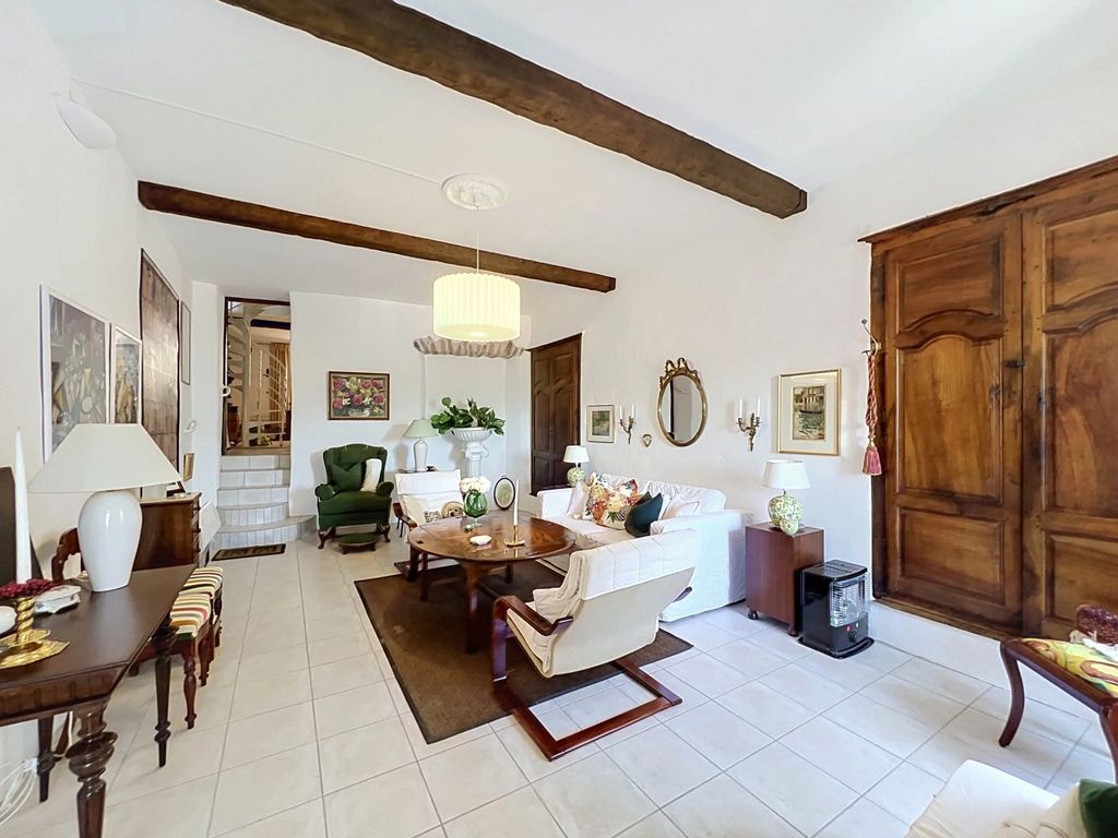 Property photo 3 of 16 678ce57d90789Fc5B35F5Edde42999Fc_96790983Ca_2896-Big