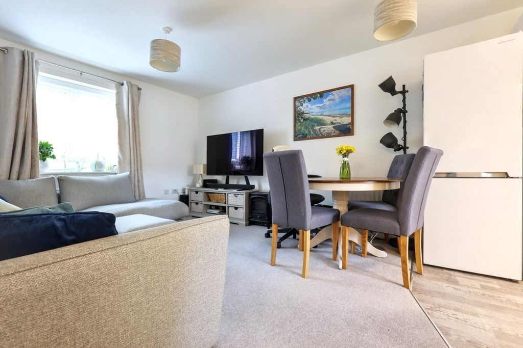 Property photo 2 of 9 Img_7359