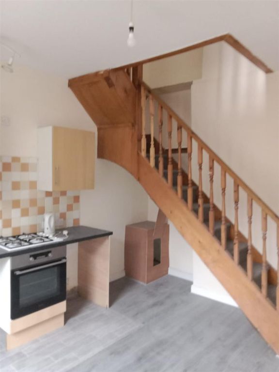 Property photo 3 of 4 Kitchen .Jpg