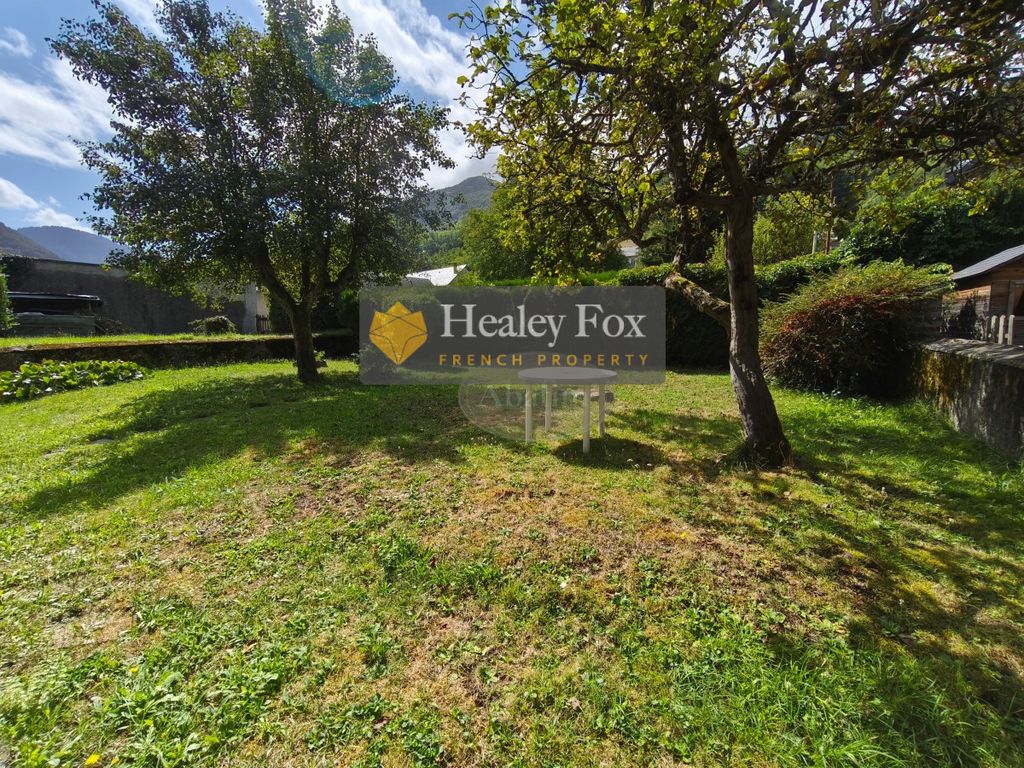 Property photo 2 of 13