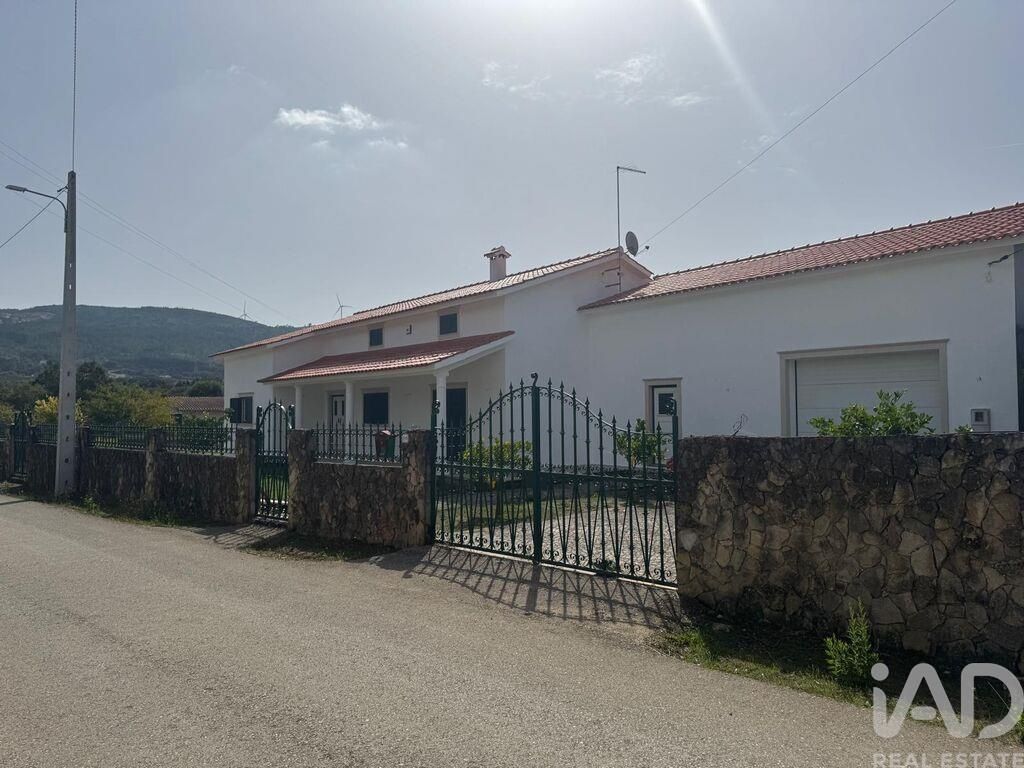 Property photo 3 of 40