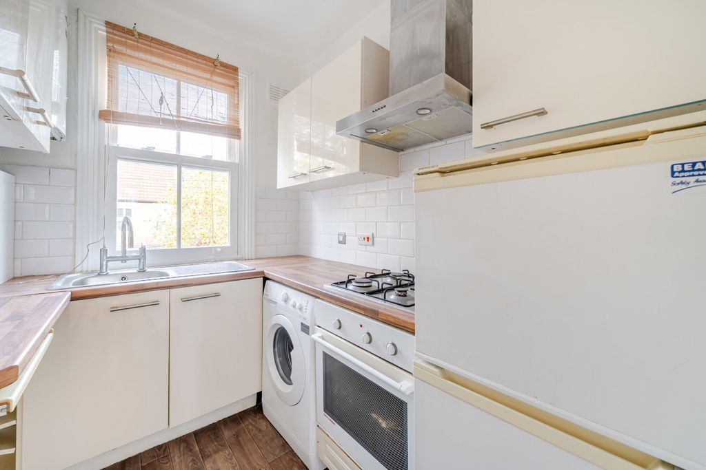 Property photo 2 of 14 1375747-10-6908B2...