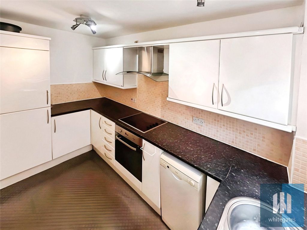 Property photo 2 of 12 Picture No. 30