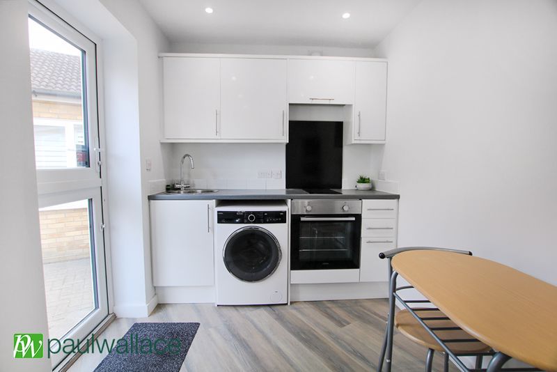 Property photo 2 of 8 Lounge/ Kitchen