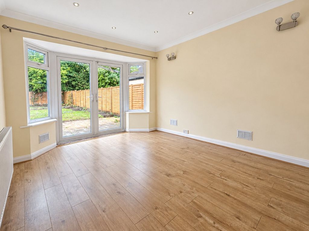 Property photo 2 of 10 Picture No. 39