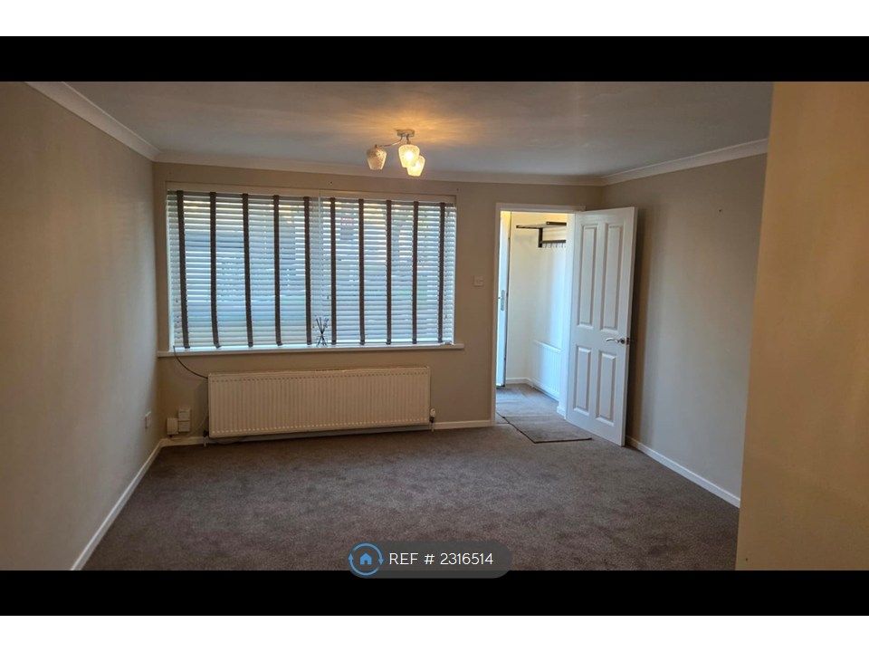 Property photo 1 of 11 Lounge