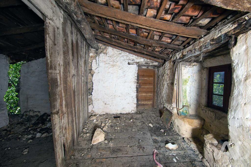 Property photo 3 of 25