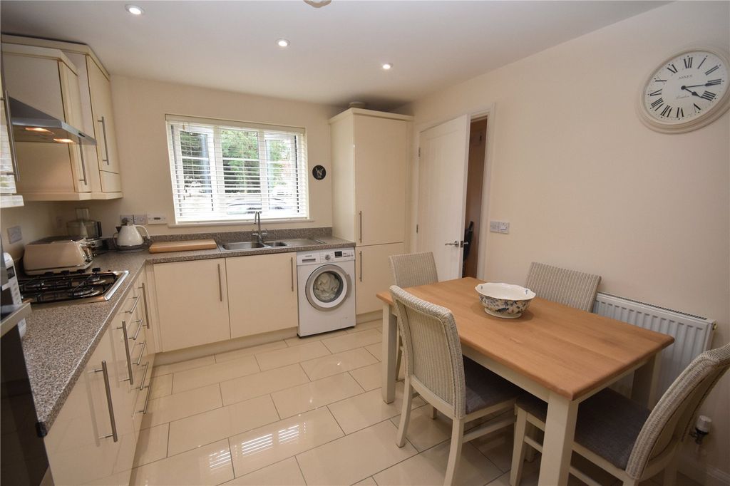 Property photo 3 of 15 Kitchen/Diner