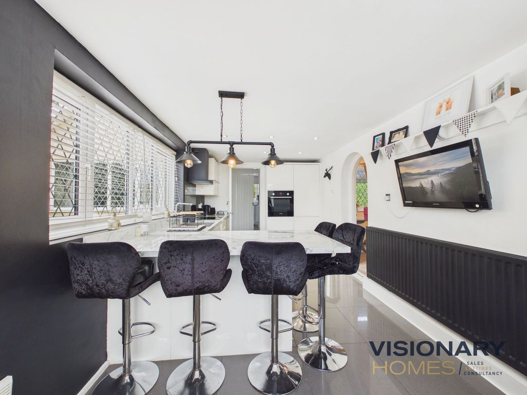 Property photo 1 of 34