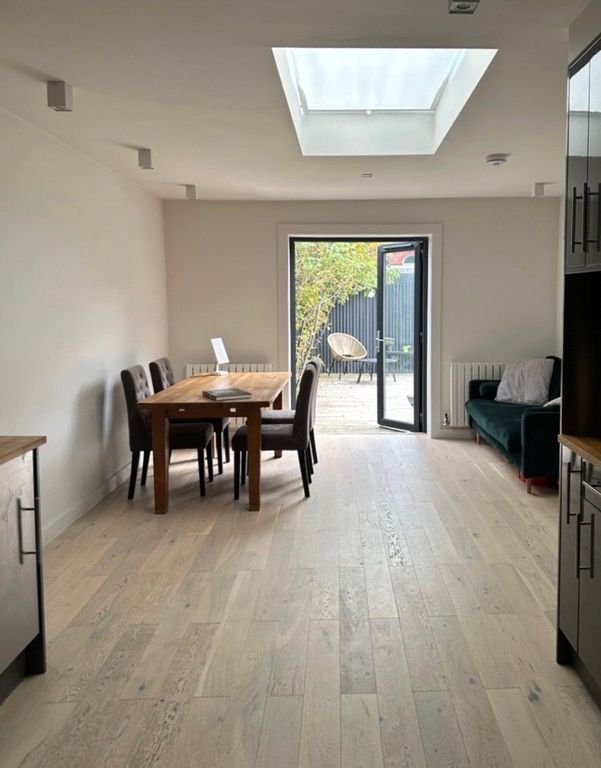 Property photo 3 of 8 Picture No. 09