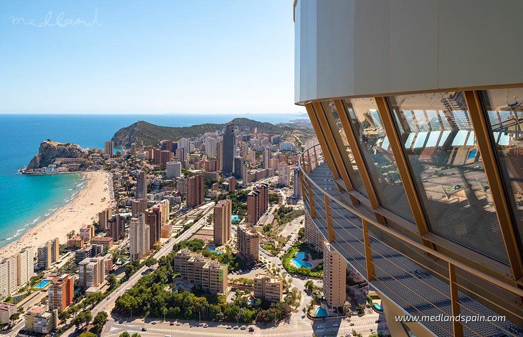Property photo 1 of 15 Exclusive Apartment With Sea Views, 300m From The Beach In Benidorm