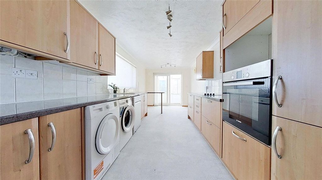 Property photo 3 of 10 Picture No. 07
