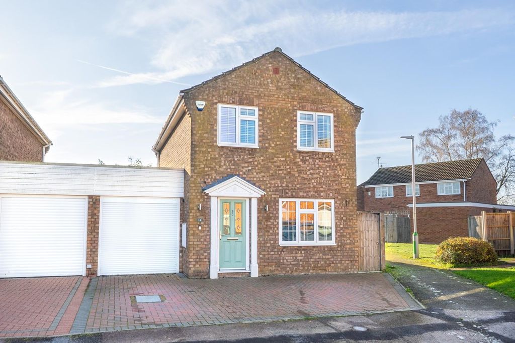 Property photo 1 of 24