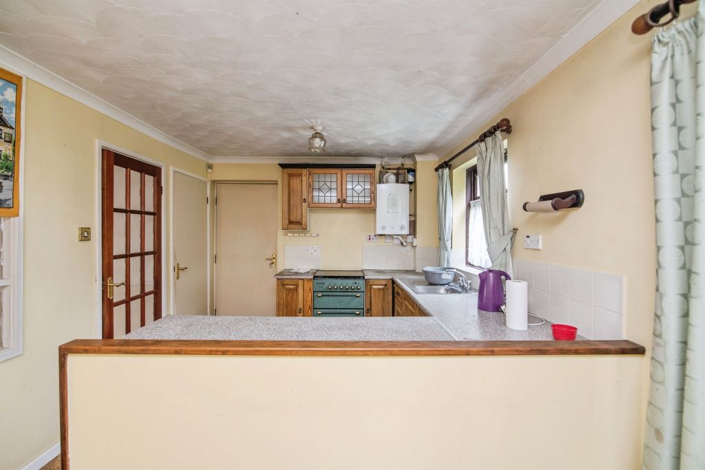 Property photo 3 of 11