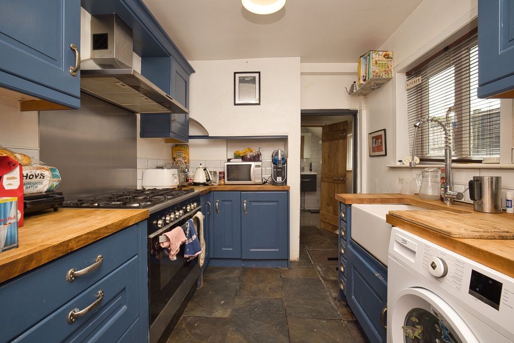 Property photo 2 of 19 Picture 2