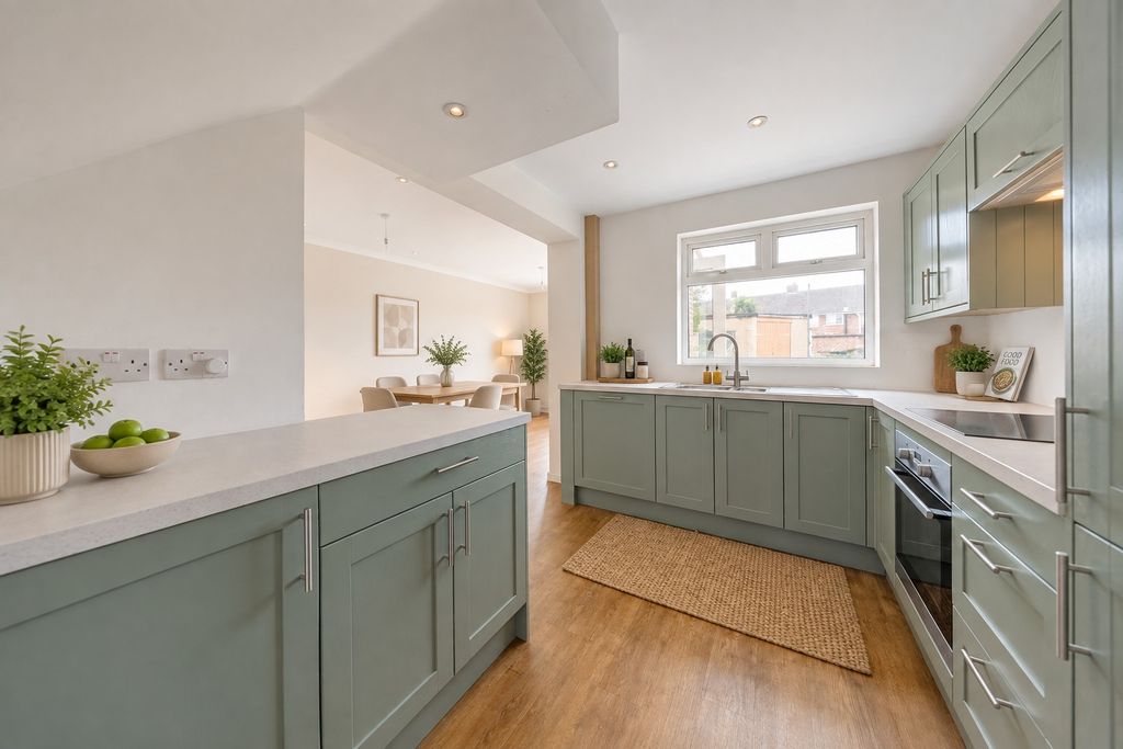 Property photo 2 of 32 5586923