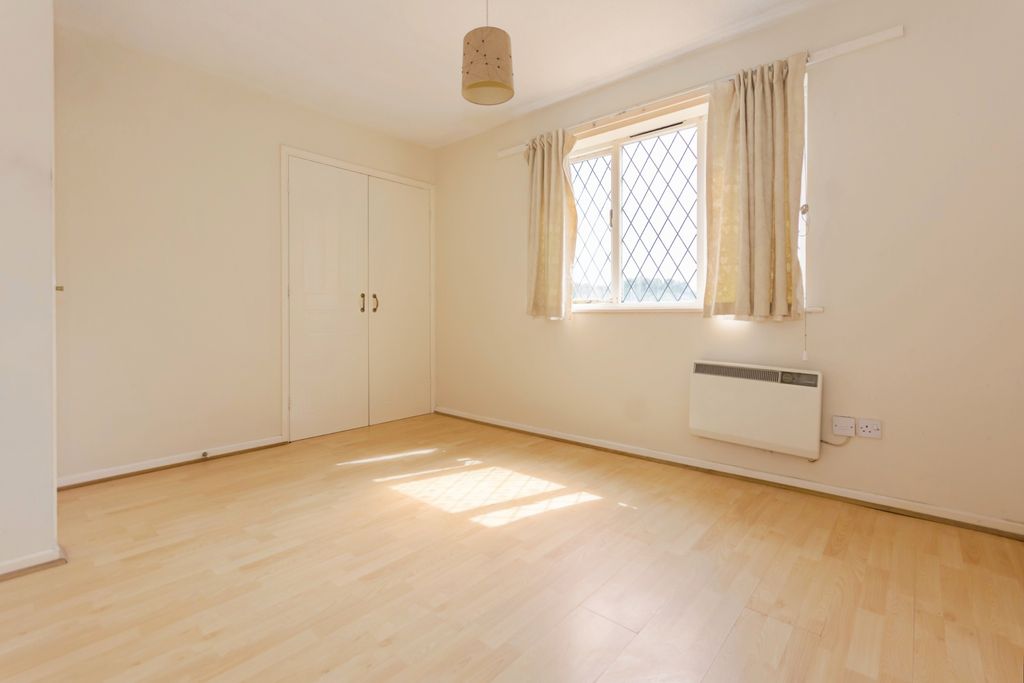 Property photo 3 of 17 Photo