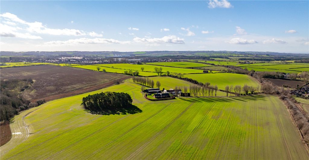 Property photo 3 of 25 Picture No. 07