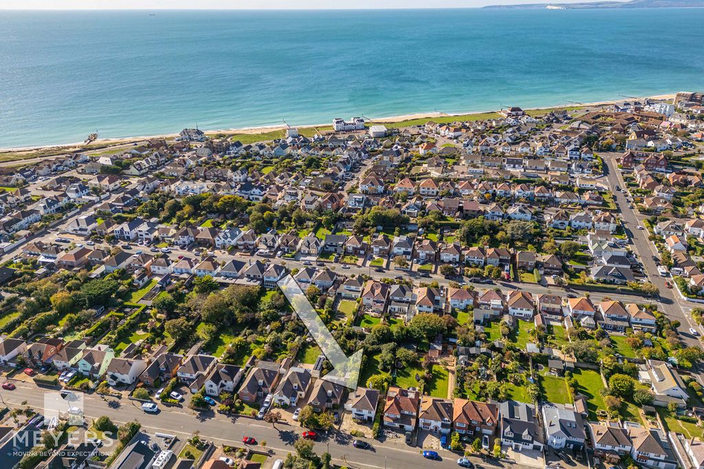 Property photo 3 of 29