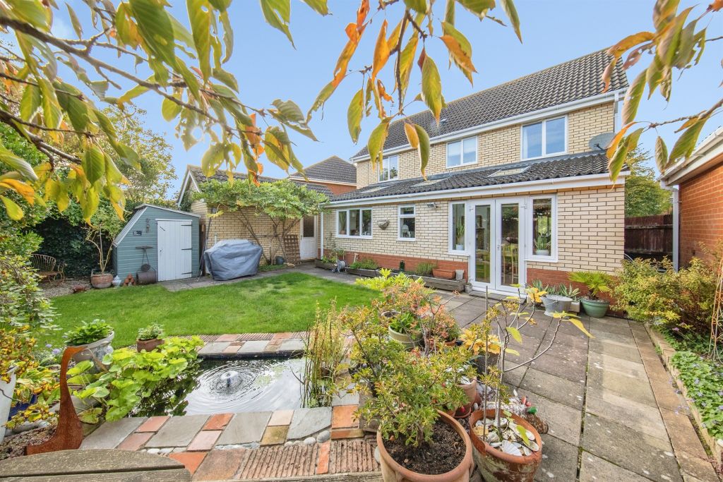 Property photo 2 of 34
