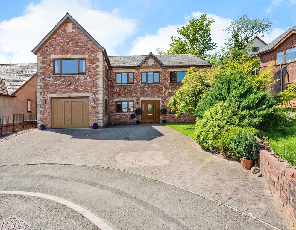 Property photo 1 of 33