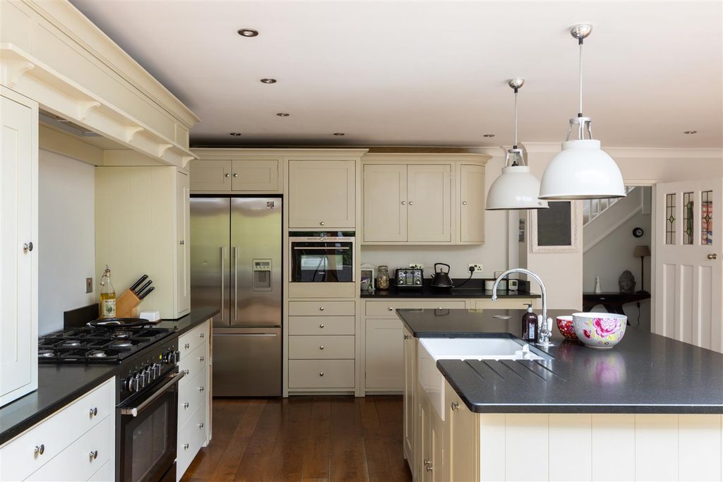 Additional image 11 of 5 bed detached house for saleHuntersfield Close, Reigate RH2