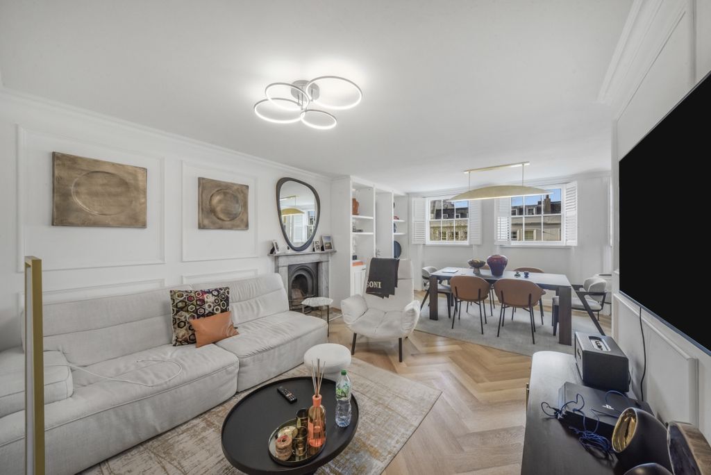 Property photo 1 of 11 Inverness Terrace