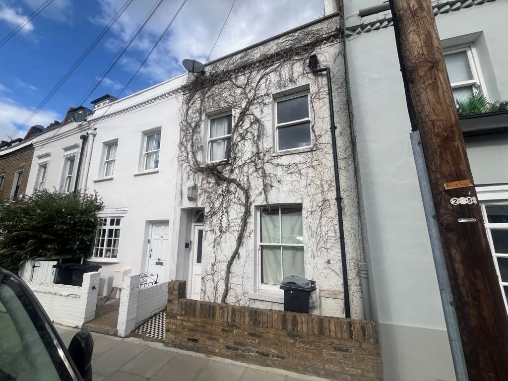 Property photo 2 of 12