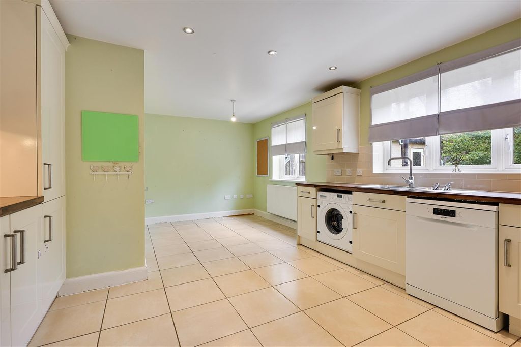 Property photo 3 of 19 Img_1480.Jpg