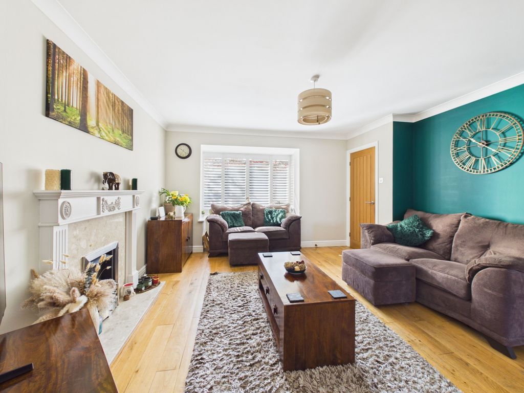 Property photo 3 of 26