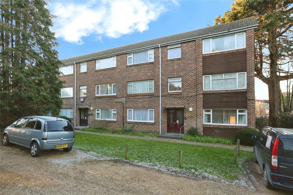 Property photo 1 of 9 Picture No. 17