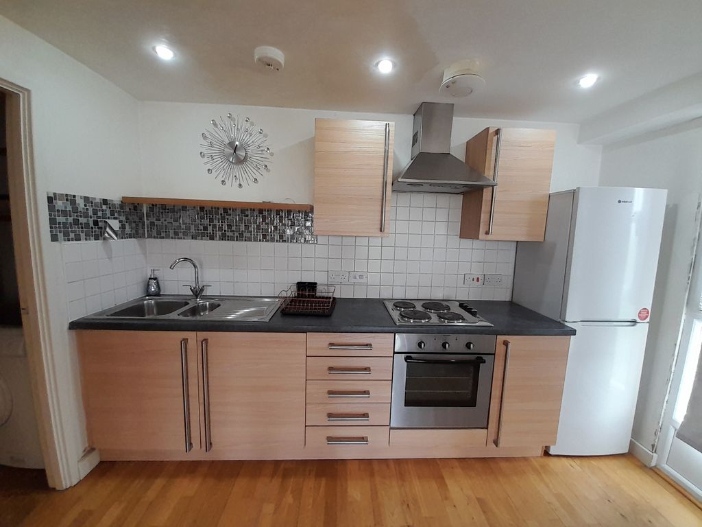 Property photo 2 of 7