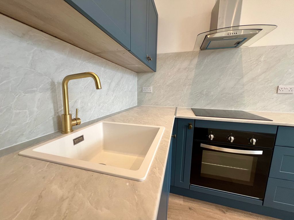 Property photo 2 of 5 Kitchen