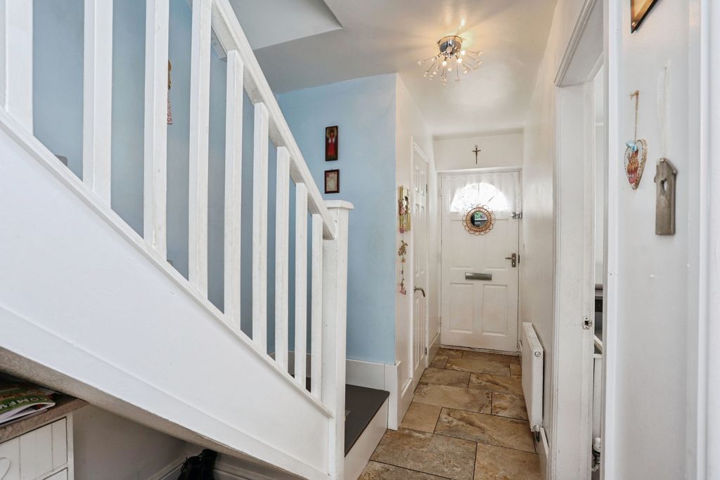 Property photo 3 of 20 Img_8024