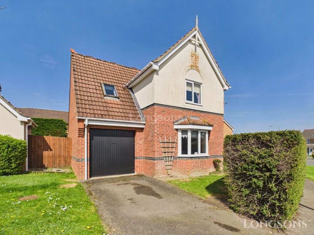 Property photo 1 of 18