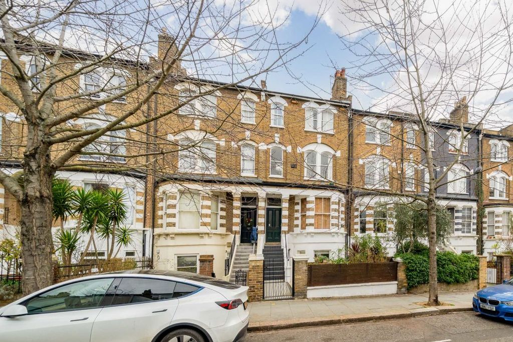 Property photo 1 of 10